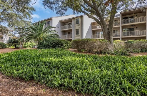 South Beach Condo | Bluff Villas Getaway Close to The Salty Dog