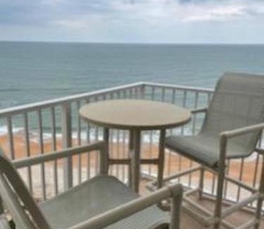 Seawinds Condo Apartment | Quiet direct oceanfront 2 bed 2 bath condo w/pool