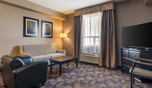 Best Western Plus Fox Creek in Fox Creek