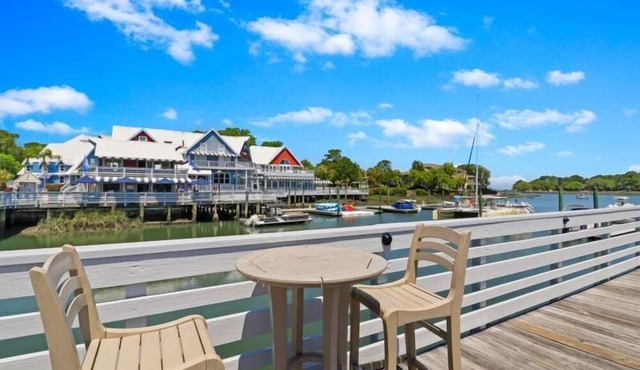 Port Villa 2 BDR in Sea Pines. Great water views. Close to beach, tennis, South Beach Marina Village in Hilton Head Island