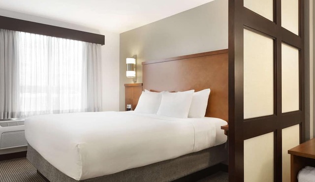 Hyatt Place Portland Airport in Portland