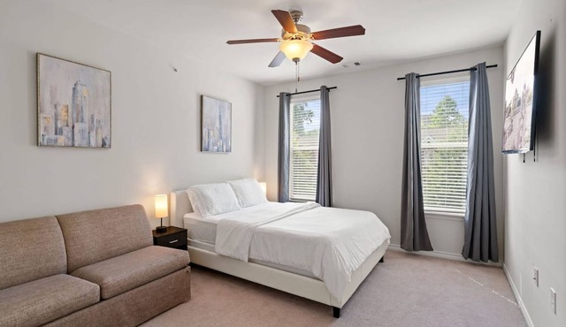Luxury | Penthouse | Gem in Lorton