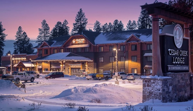 Cedar Creek Lodge and Conference Center in Columbia Falls