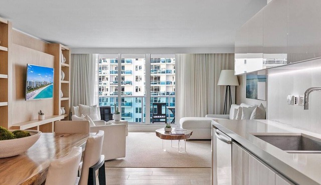 Premier 3-Bedroom Oceanview + Den at 1 Hotel & Homes in Miami Beach