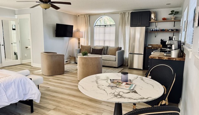 Guesthouse/TPC/GuanaViews/WalkBeach/HotTub in Ponte Vedra Beach