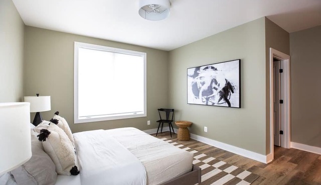 Piedmont Place 401 | Spacious 2-Bedroom Condo in Crozet in Crozet