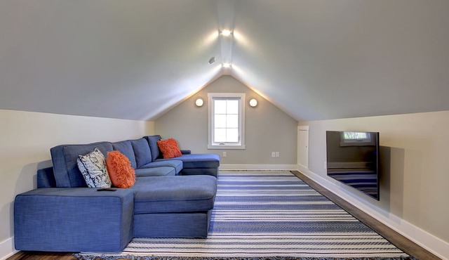 Linwood Park Beach Cottage - Fully Renovated in Vermilion