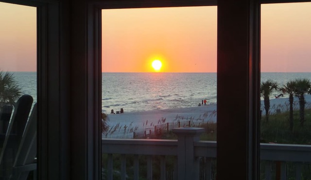 Beautiful Corner (End) Unit with Wrap-Around Balcony and Western Sunset Views in Panama City Beach