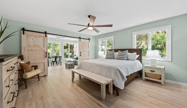 Terrific Vacation Home! Gorgeous Golf Course Views! Great Location! Amenity access included! in Seabrook Island