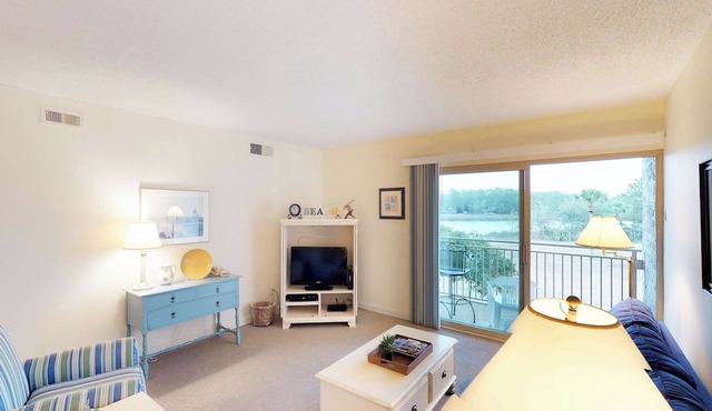 Lovely villa with central AC, and easy beach access in Hilton Head