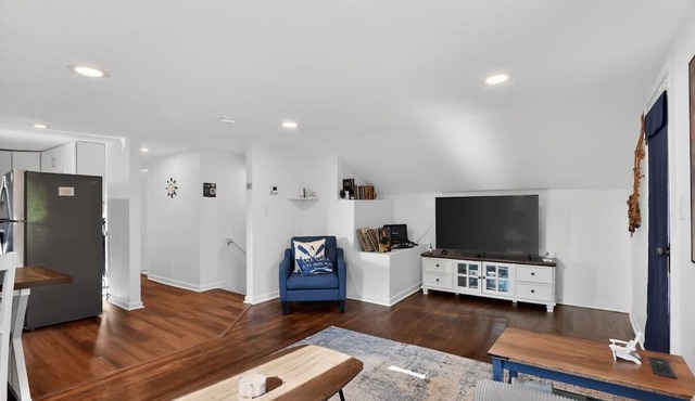 HarborTown Side By Side Getaway in Vermilion