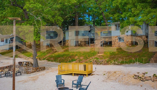 Beach Cabin #1, Private/Shared Beach - Cabin #1 in Lake Ozark
