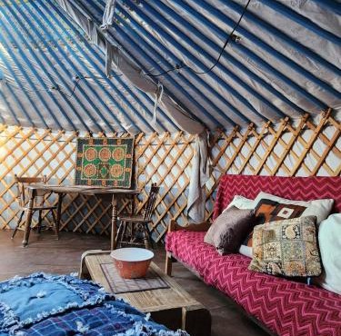 COTC - The Coulee Yurt - Suite in Castor
