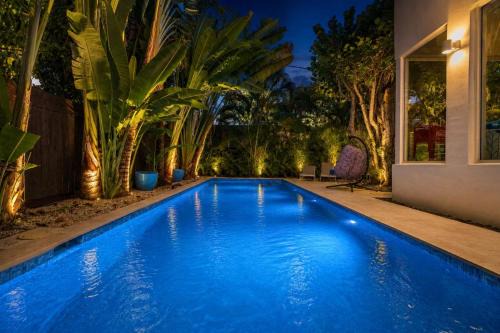 Pop Art Paradise Coconut Grove Pool Villa in Miami