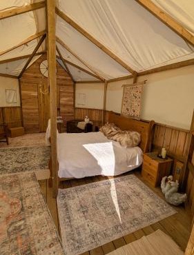 Einvala Luxury Viking Retreat in Entwistle
