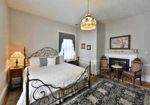 Brockamour Manor Bed and Breakfast in Niagara-on-the-Lake