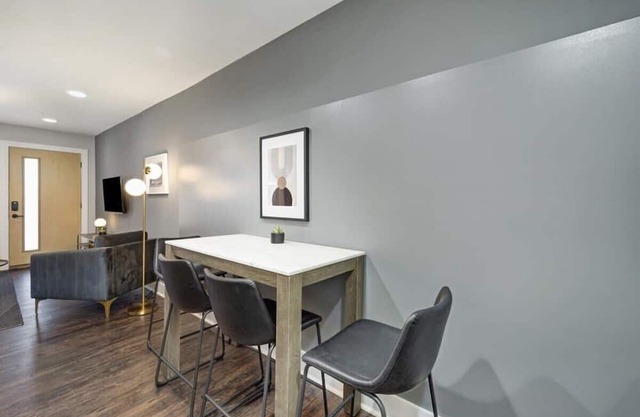 Abode | Germantown | 5 Beds | Great For Groups! in Nashville