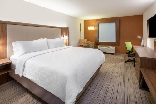 Holiday Inn Ihg Hotel 