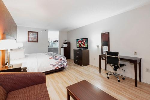 Red Roof Inn Suites Rome 
